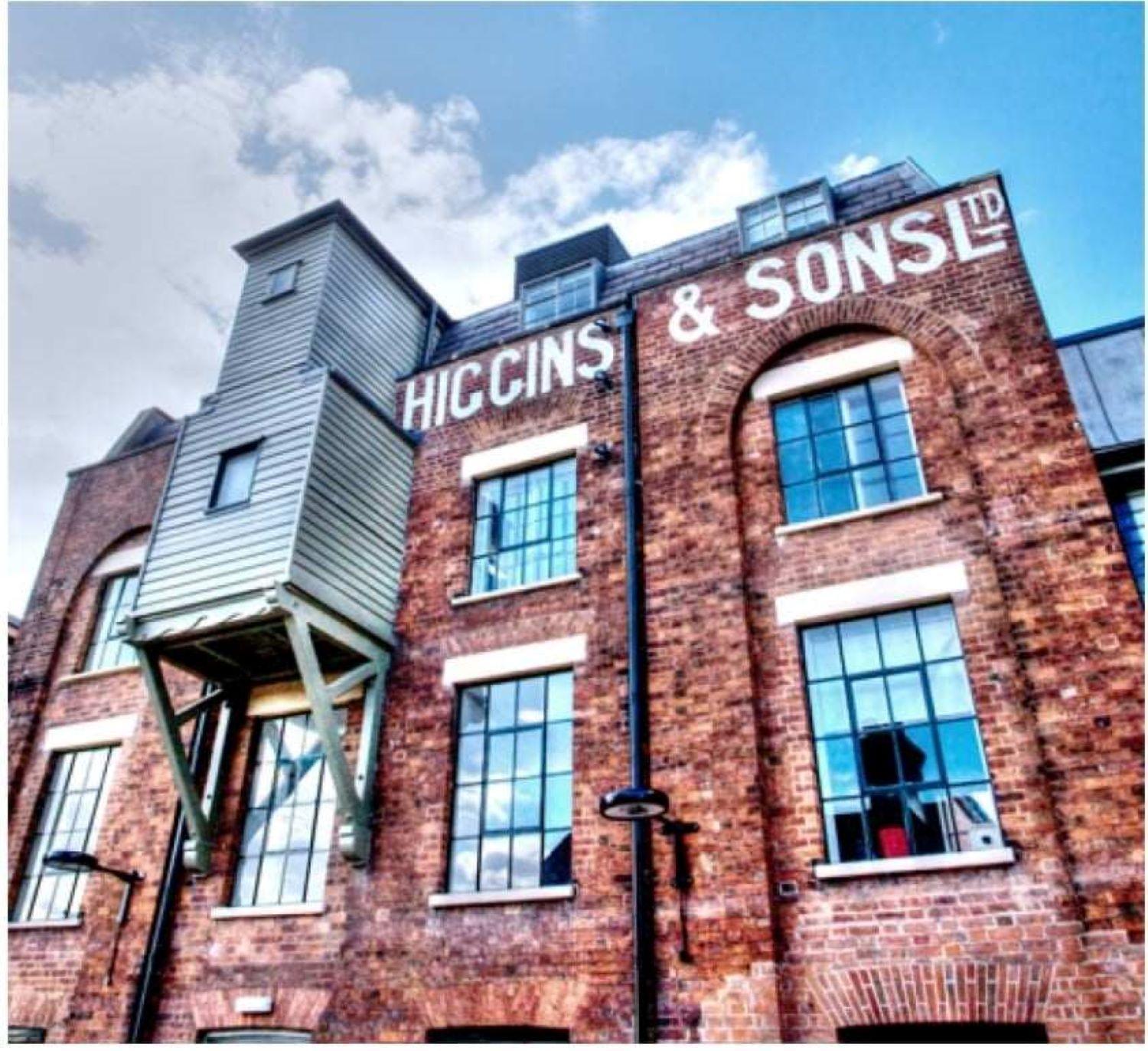 Luxury Town Centre Near River & Free Parking Bedford